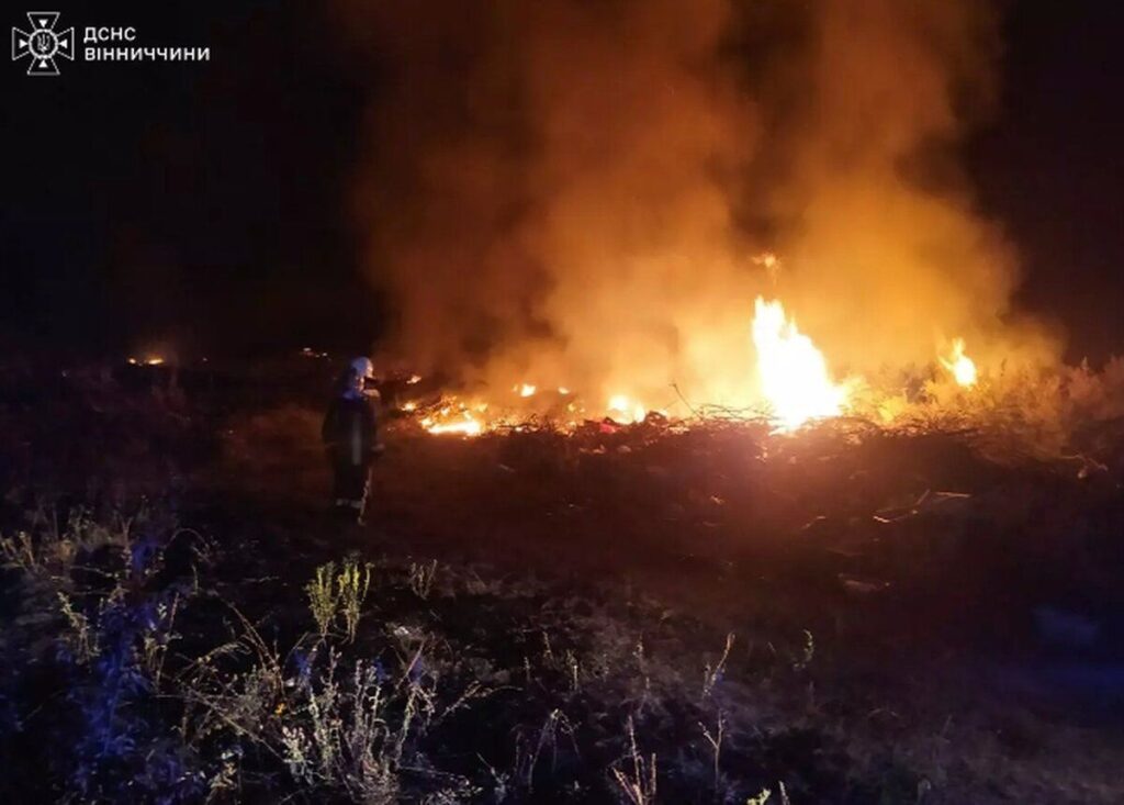 Вінницькі рятувальники ліквідували 13 пожеж в екосистемах