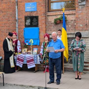 У пам’ять про двох захисників у Гайсині відкрили меморіальні дошки