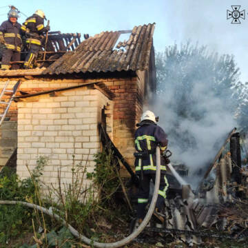 Вогняна доба: на Вінниччині за день рятувальники ліквідували 70 пожеж