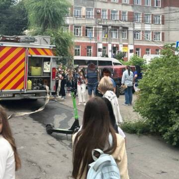 Повідомляють про замінування шкіл у Вінниці