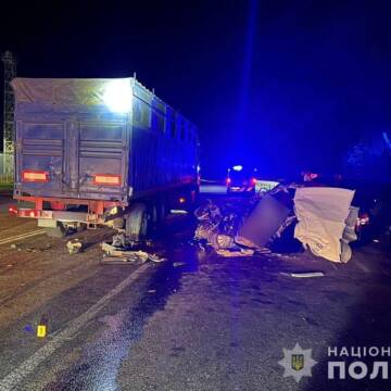 Смертельна ДТП під Вінницею: водій легковика загинув