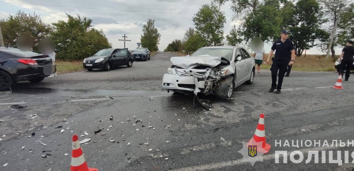 На Вінниччині у двох ДТП травмувались малолітні пасажири та пенсіонерка