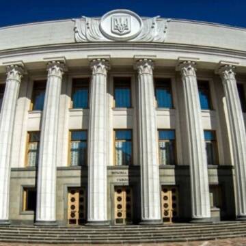 Рада підтримала продовження воєнного стану і мобілізації