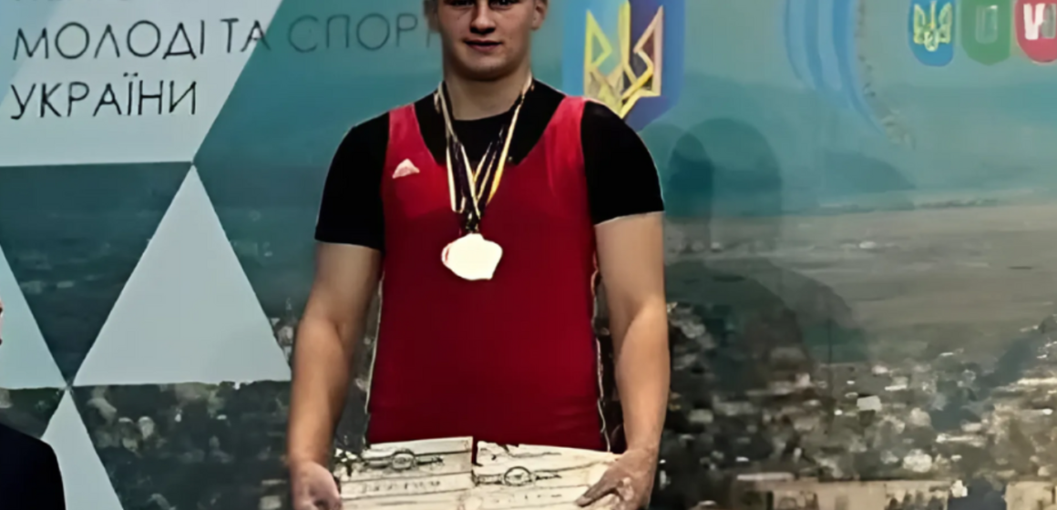 Максим Франчук здобув срібну медаль чемпіонату України з важкої атлетики