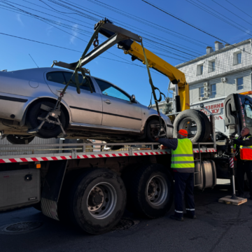 Вінницьких водіїв закликають паркувати авто в належних місцях: деталі