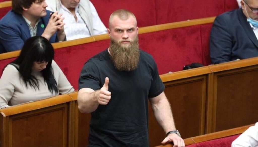 Шок-контент: нардеп Дмитрук дистанційно голосував на засіданні комітету Верховної Ради
