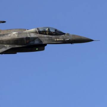 Румунія вночі підіймала F-16 через дрони