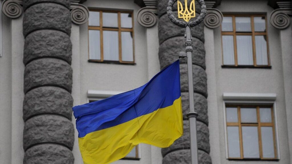 Бронювання, податки, єПідтримка — що зміниться з 1 грудня