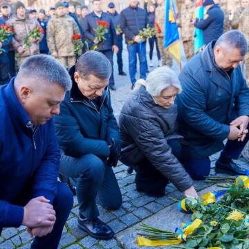 1000 днів незламності: у Вінниці вшанували полеглих героїв російсько-української війни