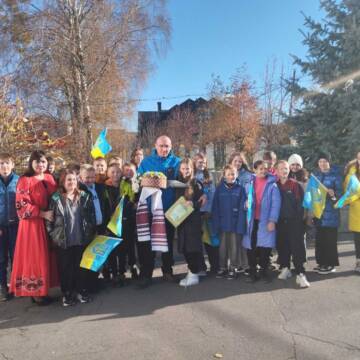 Як на Вінниччині зустріли звільненого з російського полону оборонця (фото)