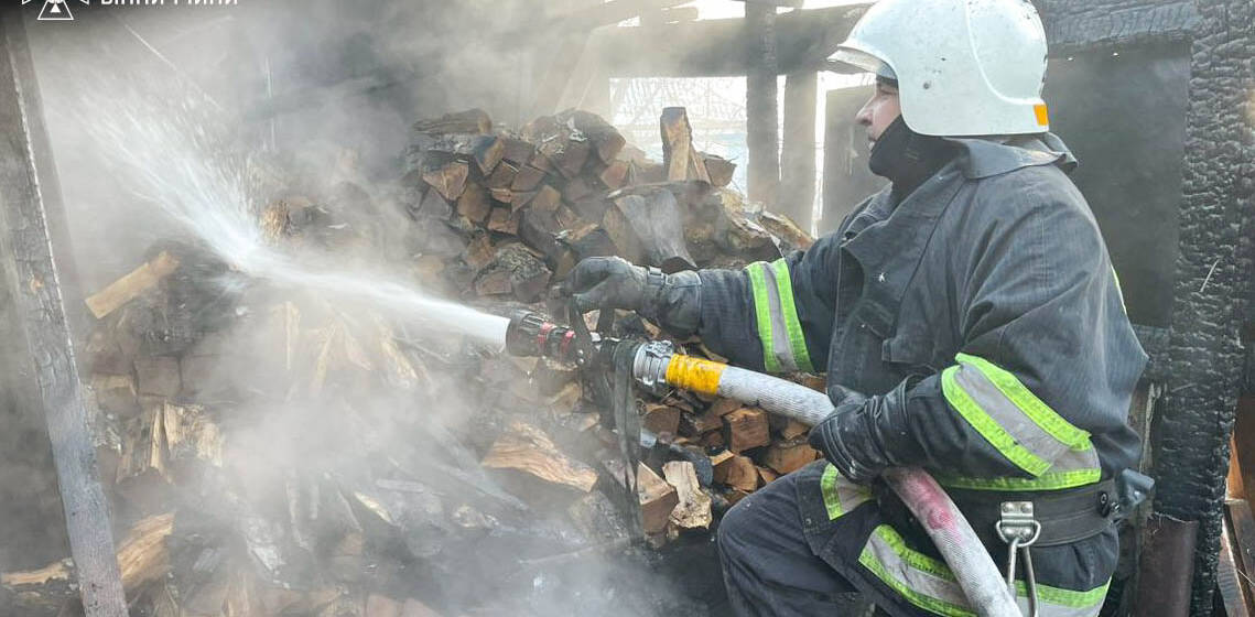 За минулу добу у Вінницькій області вогонь знищив запаси сіна та житлові будинки