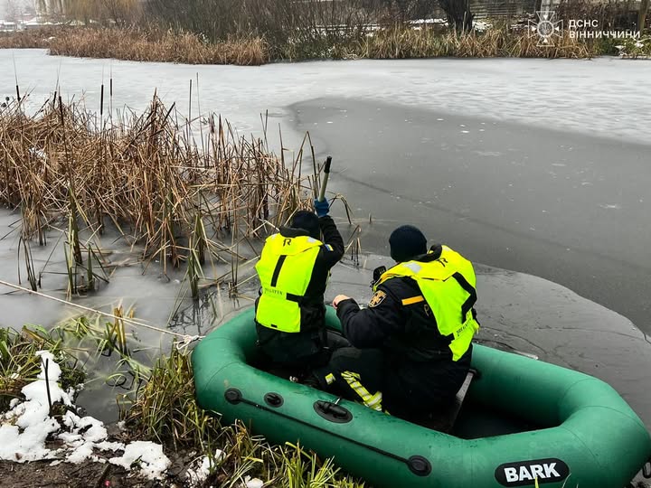 У Вінниці зі ставка дістали тіло людини