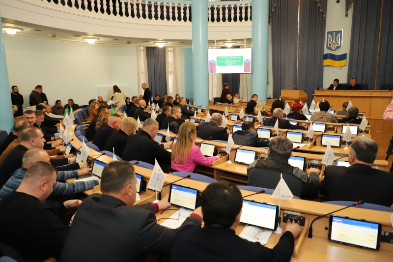 Майже на мільйон гривень технічних засобів депутати Вінницької обласної Ради передали військовим частинам