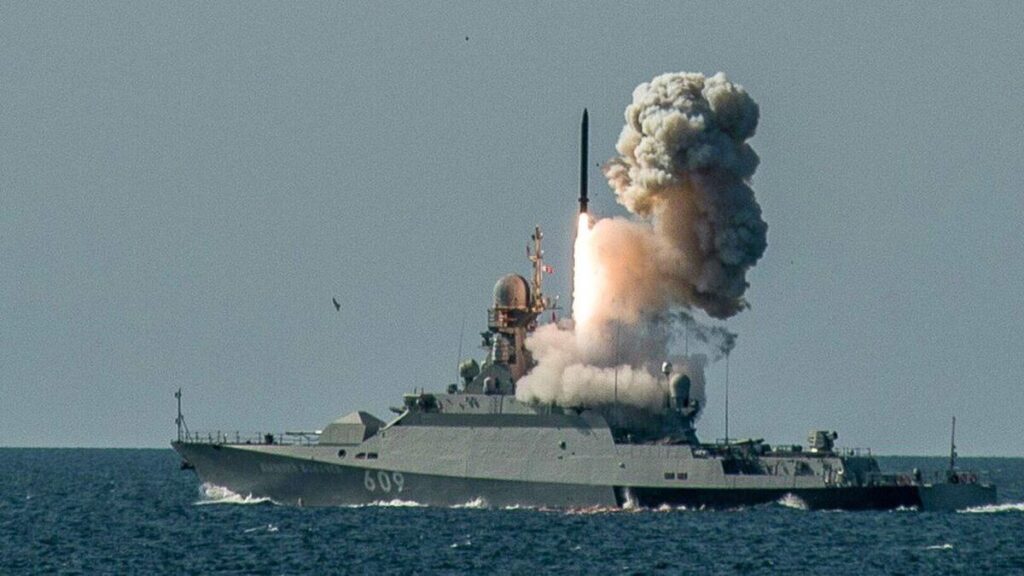 росія запустила ракети Калібр з Чорного моря