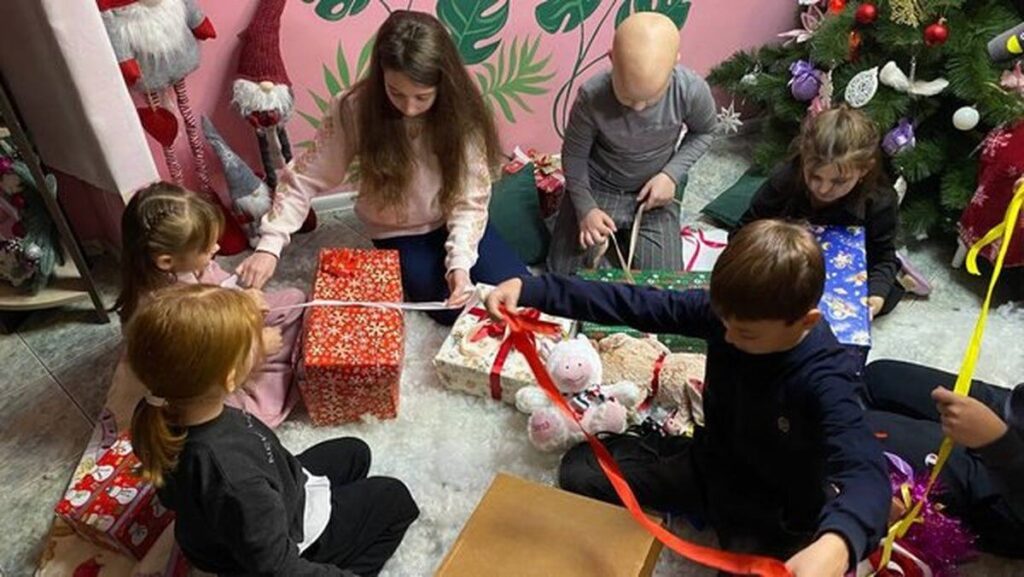 У Вінниці збирають святкові подарунки для дітей Херсонщини