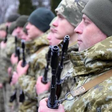 Підготовка військових до участі у боях триватиме 2 місяці — Сирський