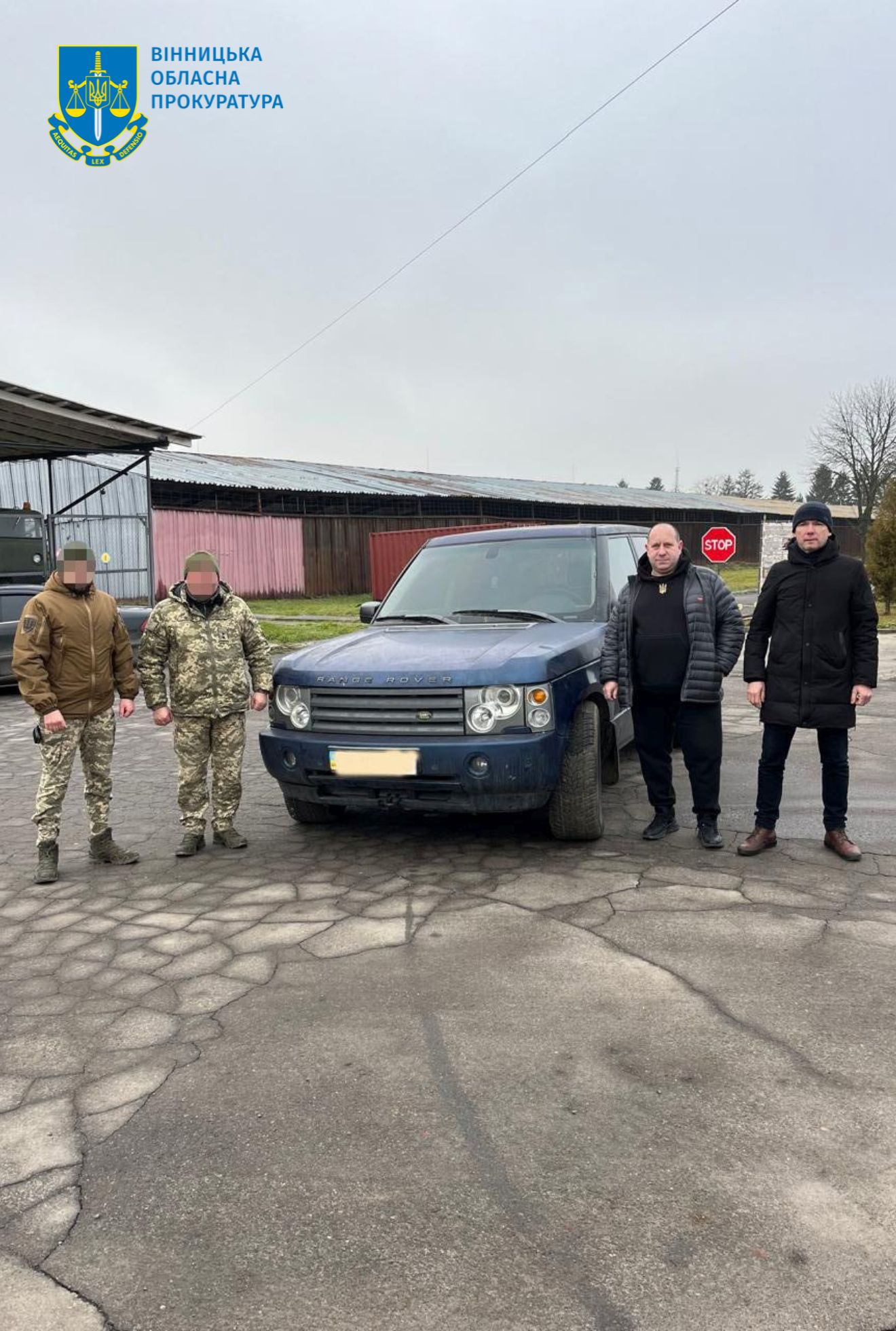 Ще один позашляховик з Вінниччини поїхав на допомогу ЗСУ