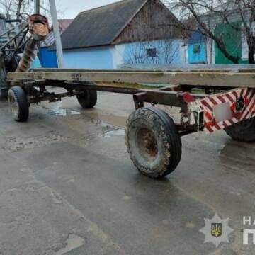 В Шаргородській громаді водій трактора з причепом збив 13-річну дівчинку