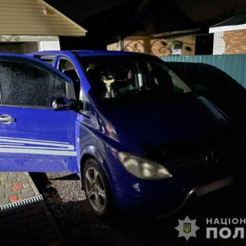 У Гайсині затримали злодія, який обікрав автомобіль на подвір’ї власника