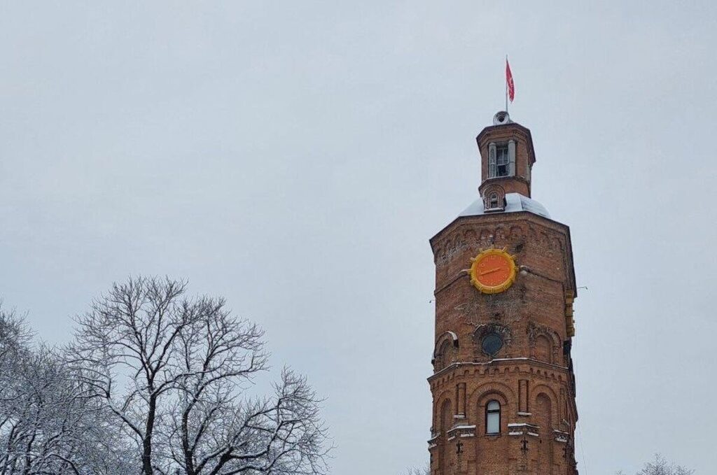 До свят на Вежі Артинова у Вінниці зазвучали різдвяні мелодії
