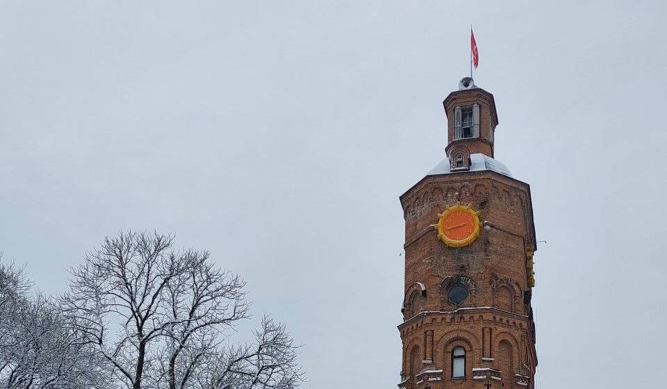 До свят на Вежі Артинова у Вінниці зазвучали різдвяні мелодії