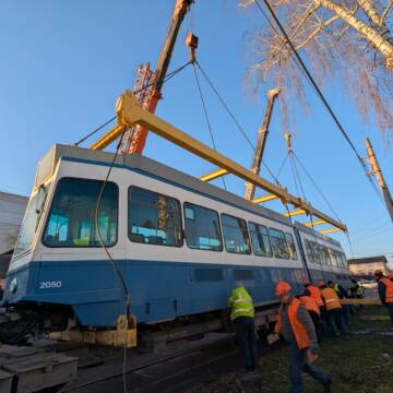 у Вінницю з Цюриху приїхали 2 вагони «Tram 2000»