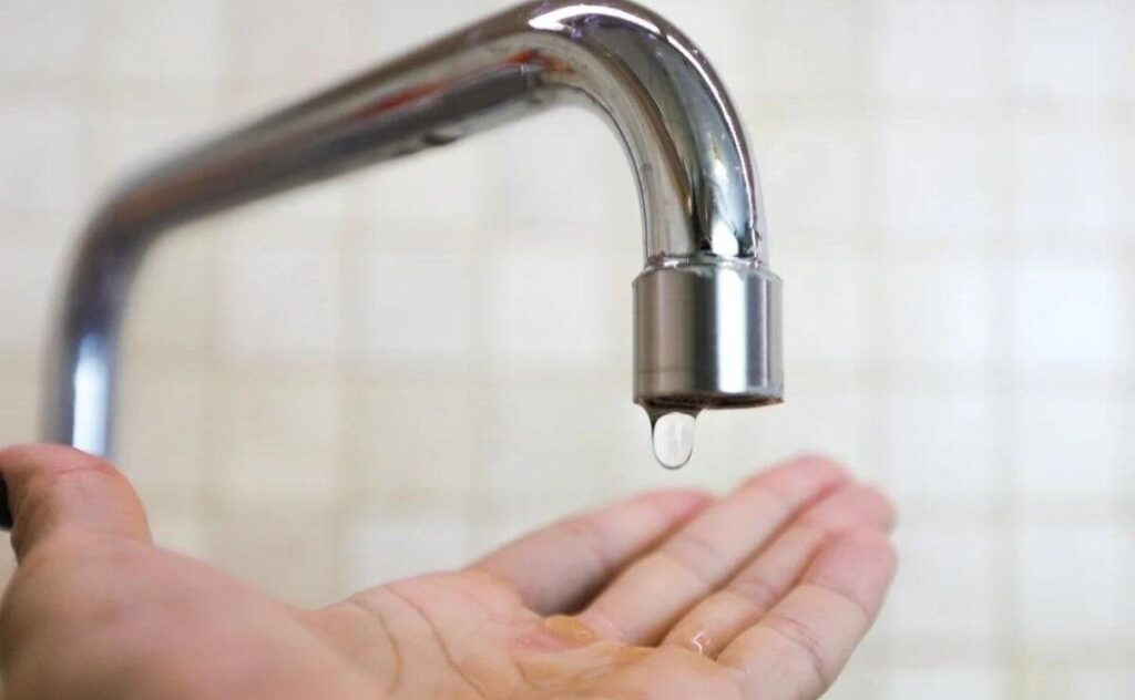 Прорив водогону: у Вінниці призупинять подачу води (Відео)