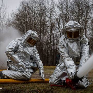 Понад 20 рятувальників тренувалися ліквідовувати наслідки ворожих атак (Фото)