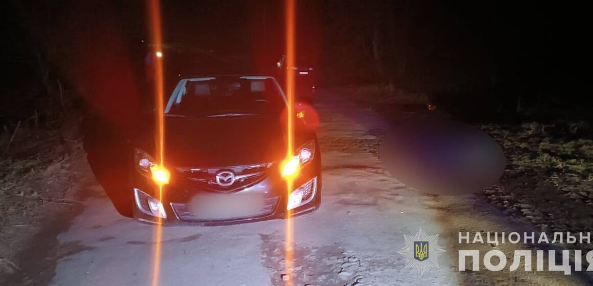 Смертельна ДТП на Вінниччині: водійка Mazda збила чоловіка, який лежав на дорозі