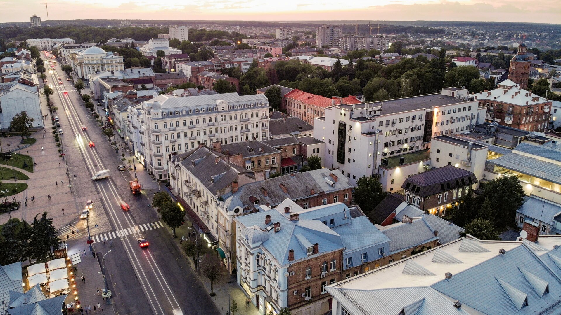 У Вінниці ремонтують мережі: адреси відключень води та світла 31 січня