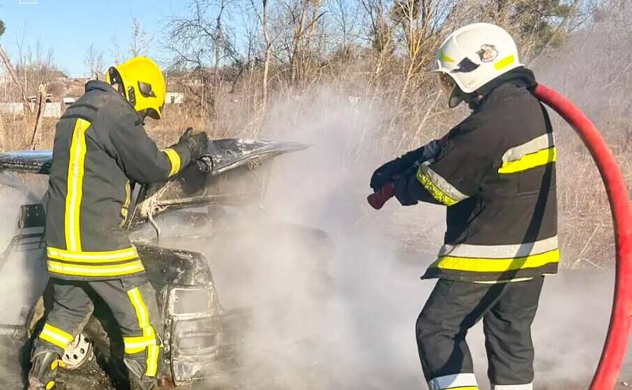 За добу на Вінниччині згоріли дві автівки