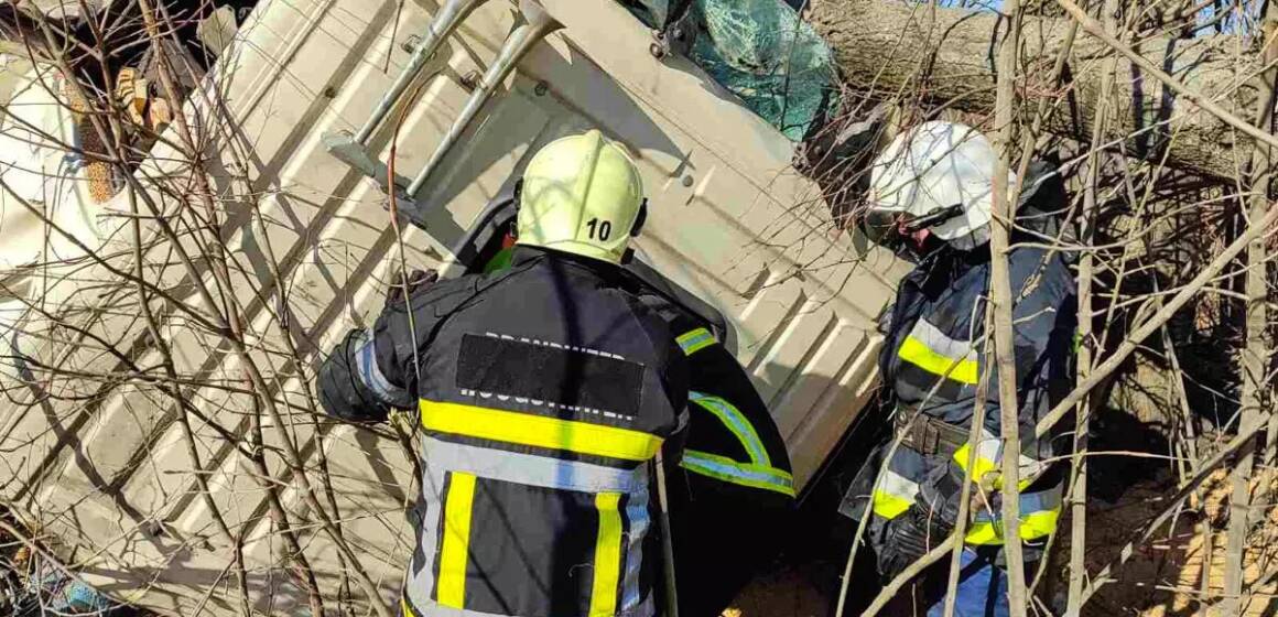 З’їхав у кювет: на Вінниччині у ДТП загинув чоловік