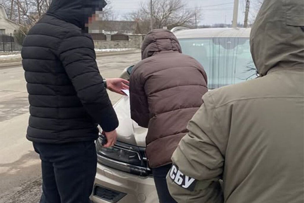 Жмеринського підприємця підозрюють у незаконному переправленні військовозобовязаних через кордон