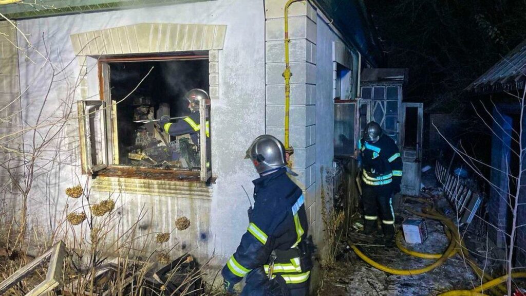 У Вінниці горів житловий будинок: загинула жінка