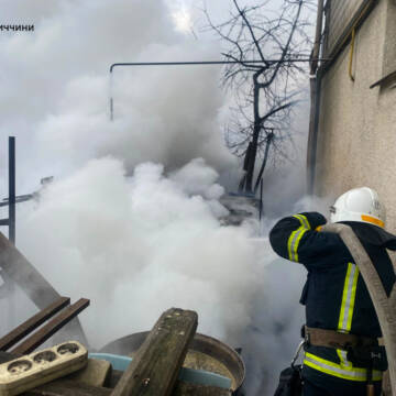 Пожежа в Томашполі: рятувальники врятували будинок від вогню