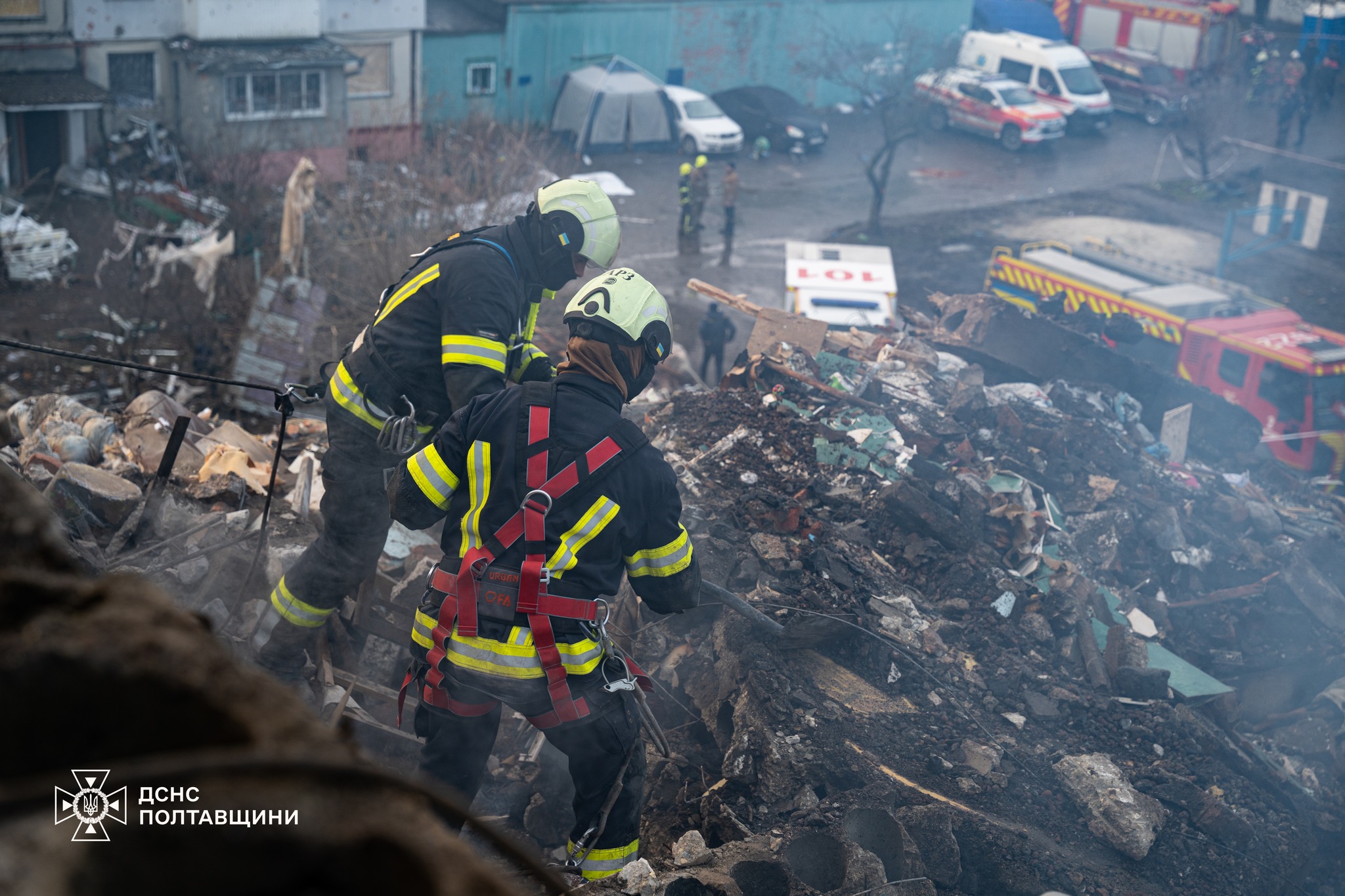 Наслідки обстрілу у Полтаві: 14 загиблих, серед них 2 дітей