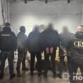 У Вінниці затримали групу рекетирів, які вимагали гроші у сина військового