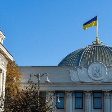 Рада з другої спроби ухвалила постанову про вибори, коли буде “сталий мир”