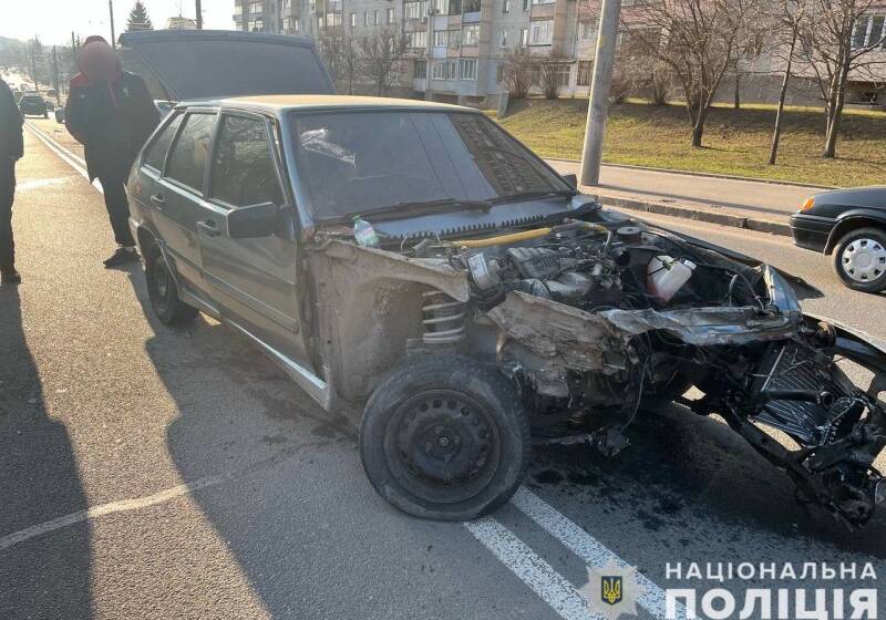 Внаслідок ДТП у Вінниці постраждали двоє людей