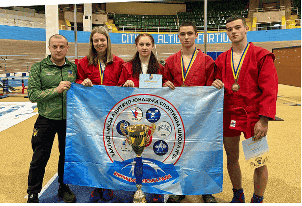 Чемпіонат України з боротьби самбо: вінницькі спортсмени привезли зі Львова золоті, срібні та бронзові медалі
