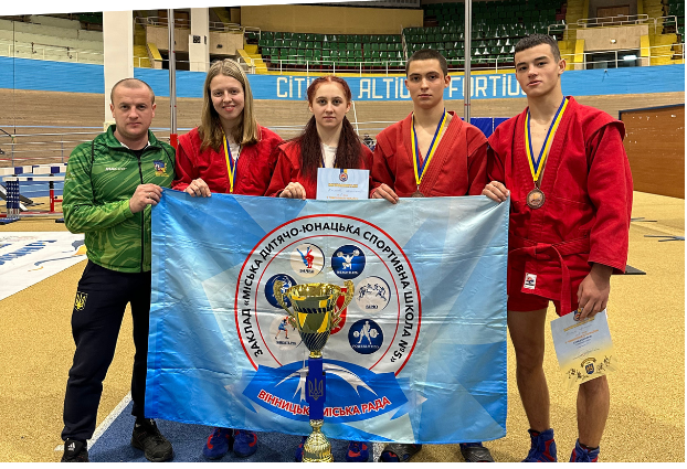 Чемпіонат України з боротьби самбо: вінницькі спортсмени привезли зі Львова золоті, срібні та  бронзові медалі