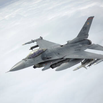 Зеленський: в Україну прибули нові F-16