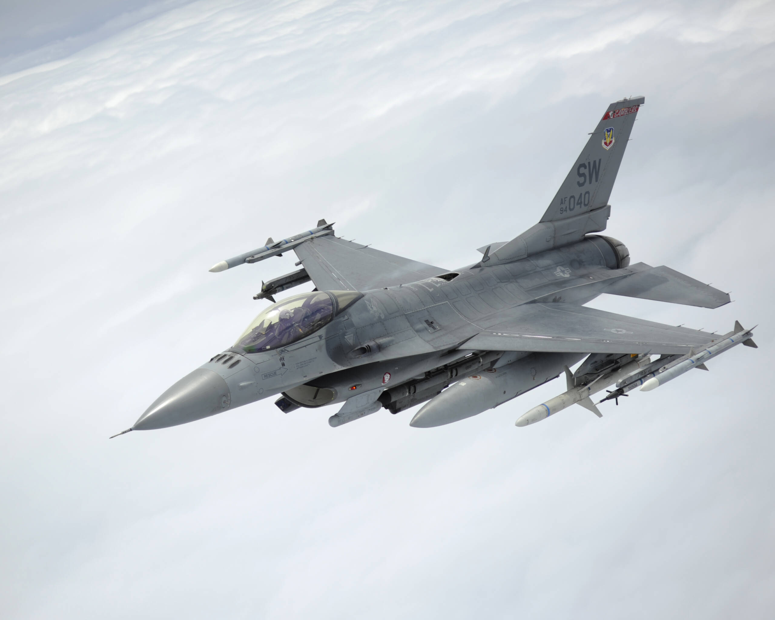 Зеленський: в Україну прибули нові F-16