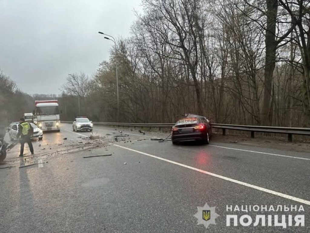 Смертельна ДТП на об’їзній дорозі Вінниці: поліція проводить експертизи