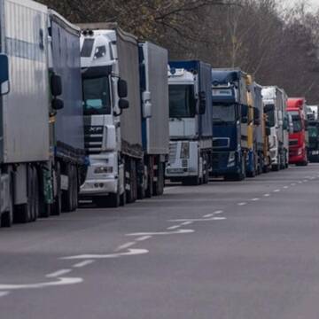 Польські перевізники знову планують перекрити кордон з Україною
