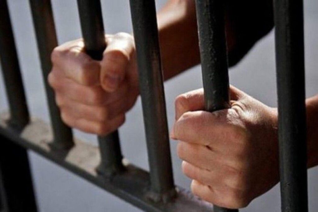 До восьми років за ґратами: у Вінниці чоловіка засудили за смертельне побиття знайомого