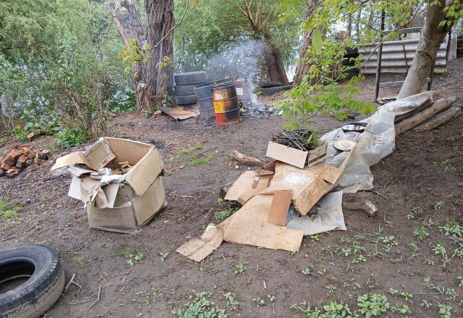У приватному секторі Вінниці виявили задимлення через спалювання сміття