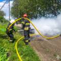 На Вінниччині під час руху загорівся легковик — водій дивом не постраждав