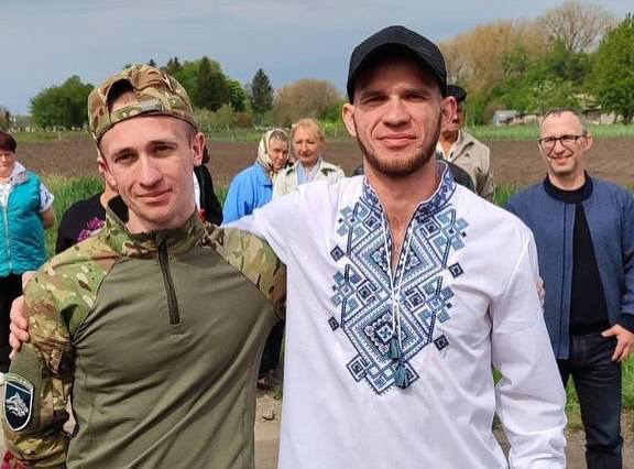 Повернувся додому після трьох років полону: на Вінниччині зустріли Захисника Сергія Токача