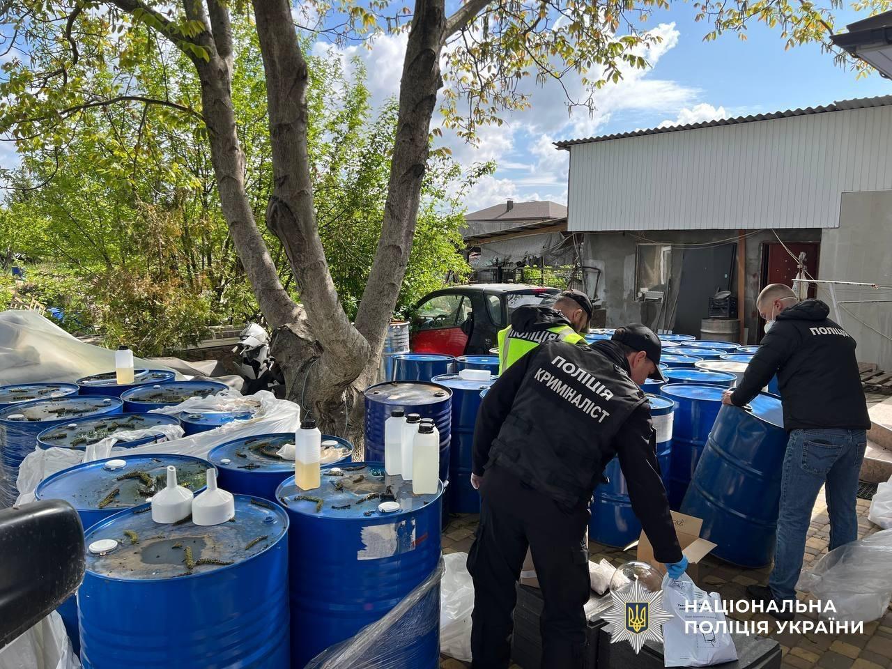 Правоохоронці провели масштабну спецоперацію по боротьбі з наркобізнесом